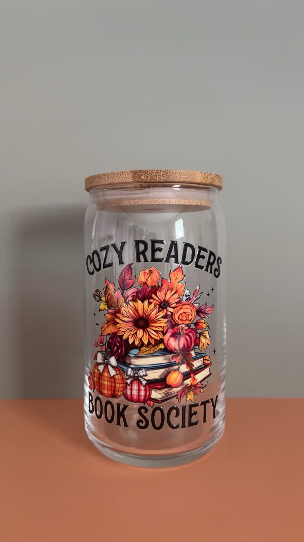 Cozy Readers, Book Society Glass Cup